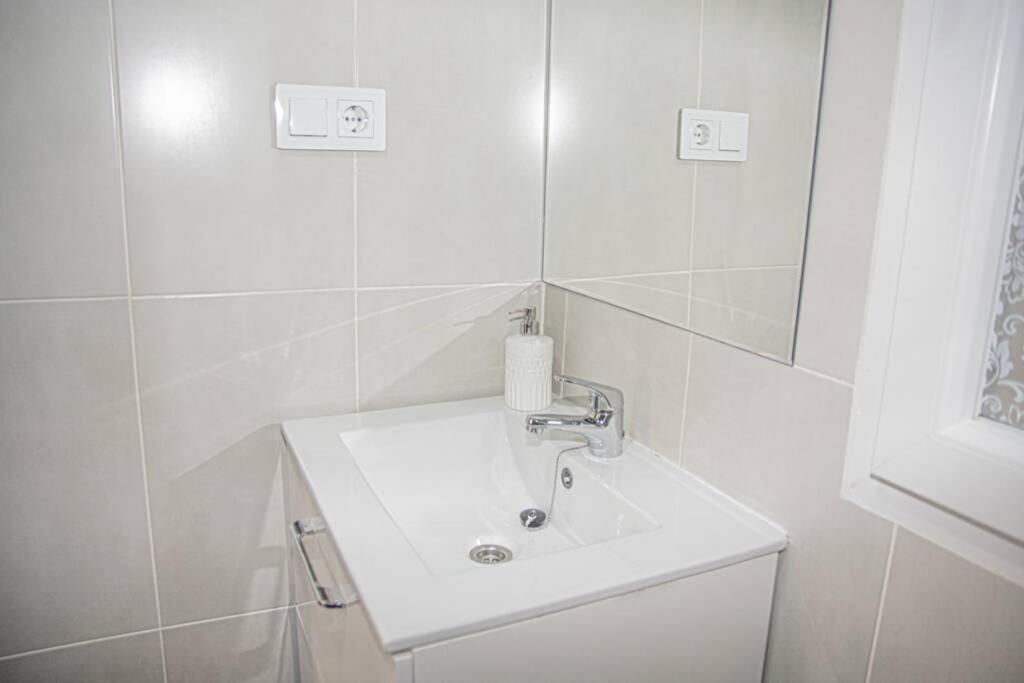 Lovely Modern Flat Valencia Center Ngoại thất bức ảnh